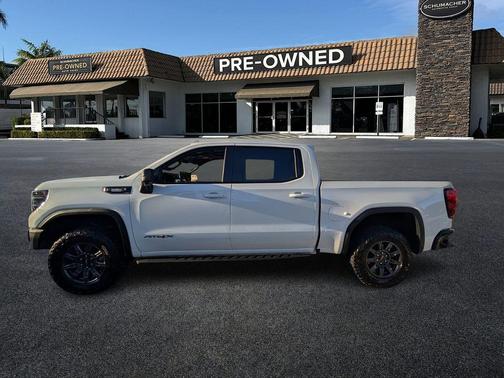 2024 GMC Sierra 1500 AT4X