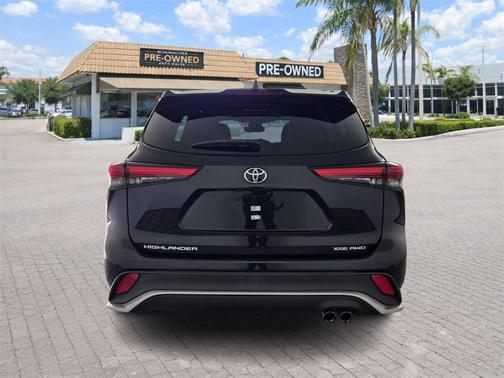 2022 Toyota Highlander XSE