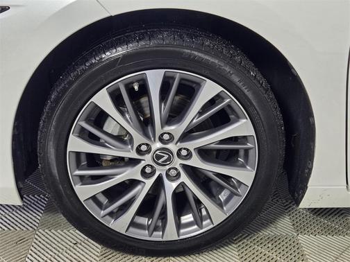 2021 Lexus ES 300h 300H