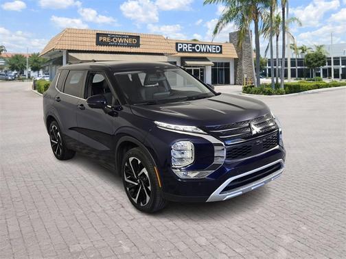 2022 Mitsubishi Outlander SE