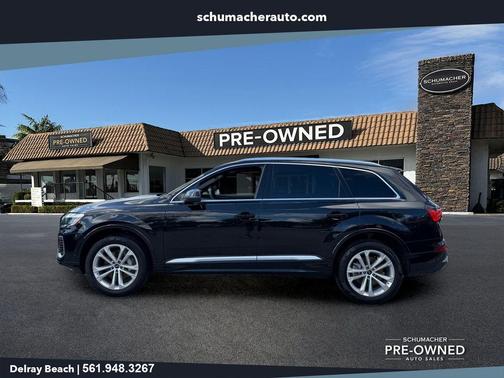 Mythos Black Metallic 2025 Audi Q7 55 Premium Plus