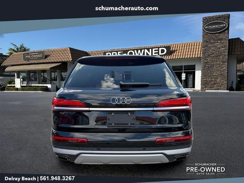 Mythos Black Metallic 2025 Audi Q7 55 Premium Plus