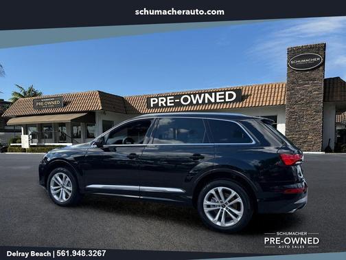Mythos Black Metallic 2025 Audi Q7 55 Premium Plus