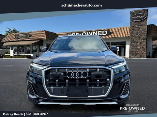 Mythos Black Metallic 2025 Audi Q7 55 Premium Plus