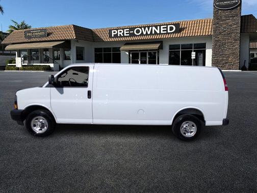 2025 Chevrolet Express 2500 Work Van