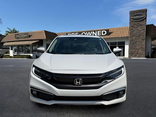 White 2019 Honda Civic Touring
