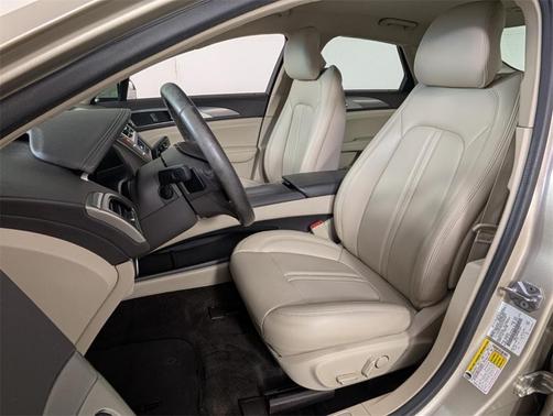 2017 Lincoln MKZ Premiere