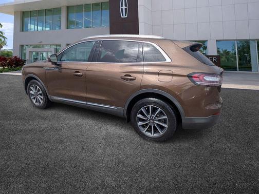 2022 Lincoln Nautilus Standard