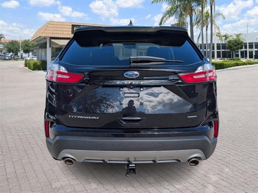 2021 Ford Edge Titanium