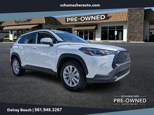 2024 Toyota Corolla Cross LE