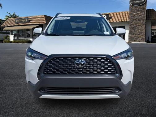 2024 Toyota Corolla Cross LE