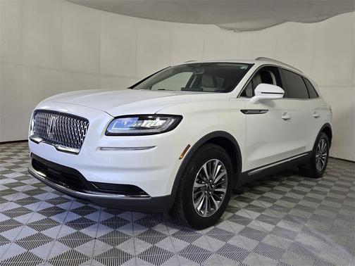 2023 Lincoln Nautilus Standard