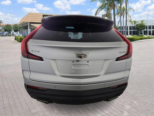 2021 Cadillac XT4 Luxury