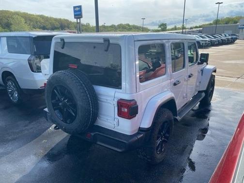 2021 Jeep Wrangler Unlimited Sahara Altitude