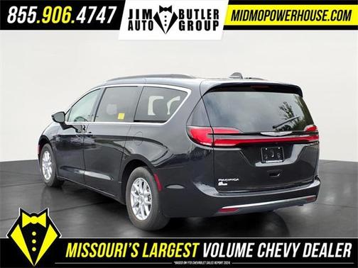 2022 Chrysler Pacifica Touring-L