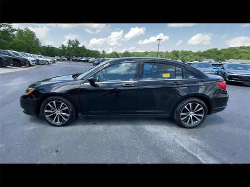 2011 Chrysler 200 S