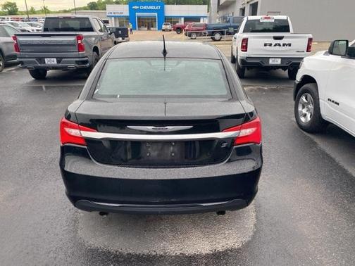 2011 Chrysler 200 S