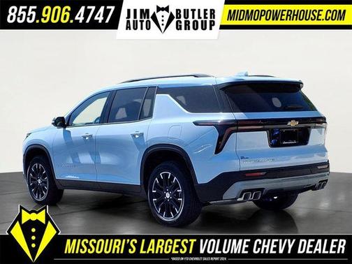 Polar White 2026 Chevrolet Traverse LT