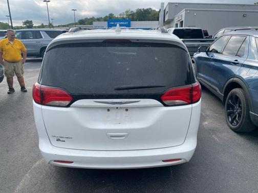 2020 Chrysler Voyager LXI