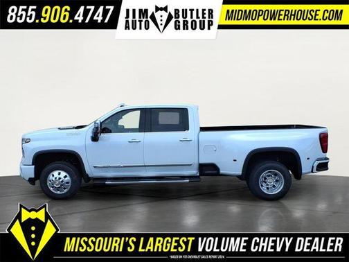 Polar White 2026 Chevrolet Silverado 3500 High Country