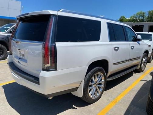 2018 Cadillac Escalade ESV Premium Luxury