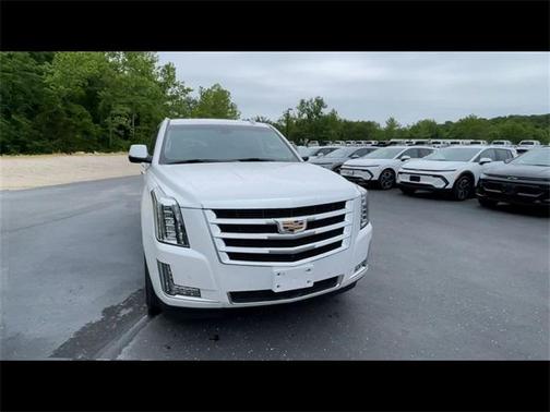 2018 Cadillac Escalade ESV Premium Luxury