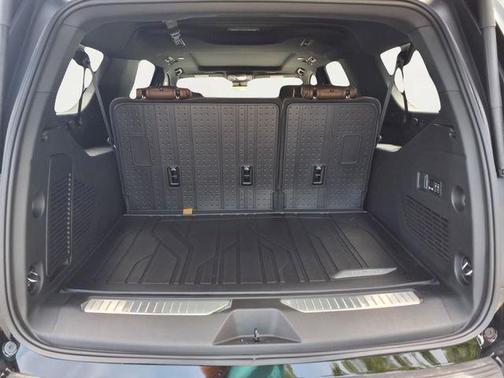 Black 2026 Chevrolet Suburban High Country