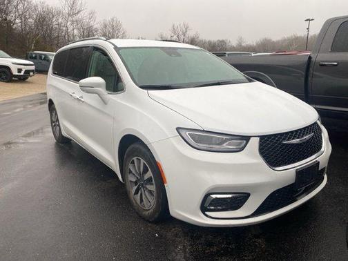 2021 Chrysler Pacifica Touring-L