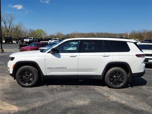 2025 Jeep Grand Cherokee L Laredo