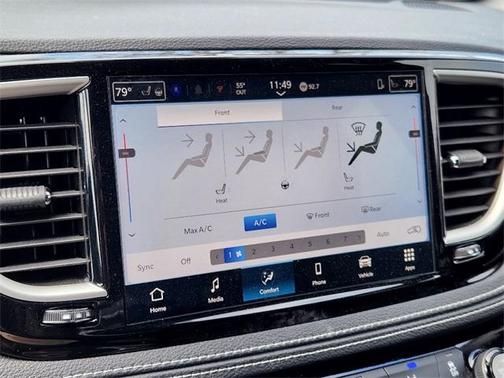 2025 Chrysler Pacifica Select