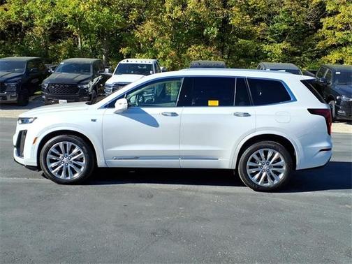 2024 Cadillac XT6 Premium Luxury AWD