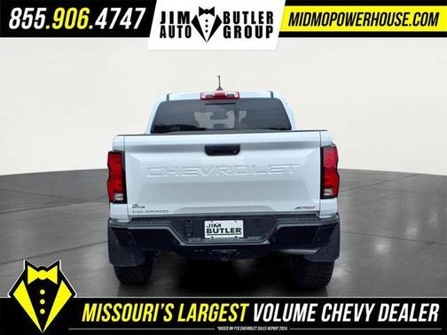 Summit White 2026 Chevrolet Colorado ZR2