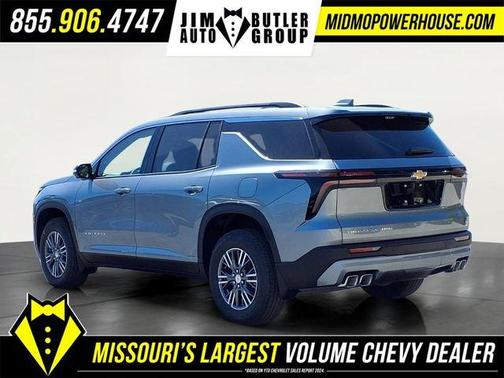 Sterling Gray Metallic 2026 Chevrolet Traverse LT