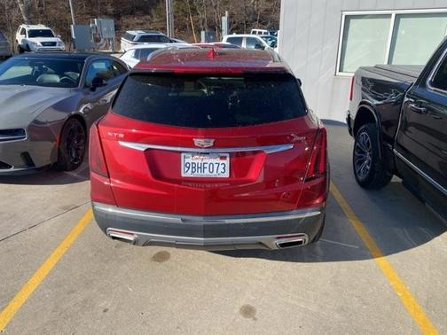 2022 Cadillac XT5 Premium Luxury