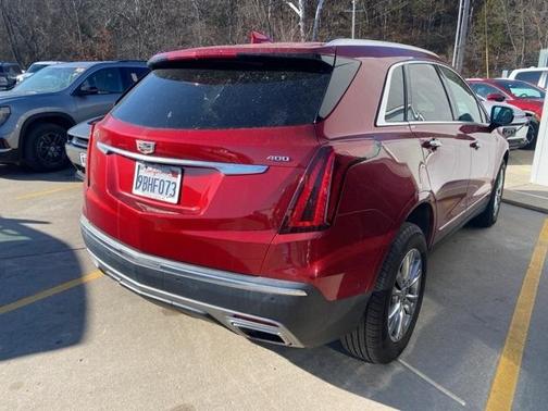2022 Cadillac XT5 Premium Luxury