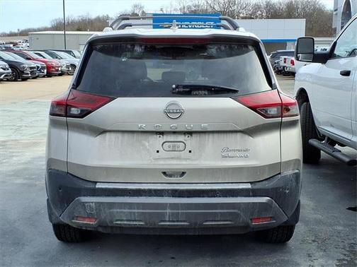 2022 Nissan Rogue SL