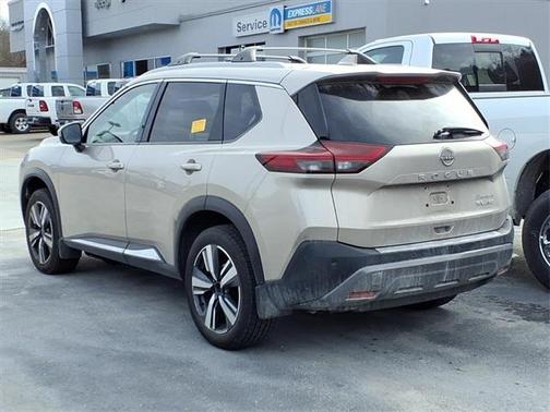 2022 Nissan Rogue SL