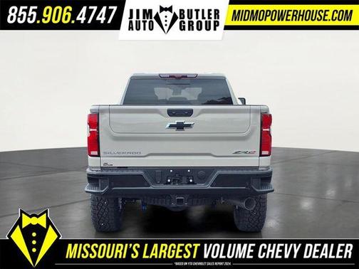 White Sand 2026 Chevrolet Silverado 2500 ZR2