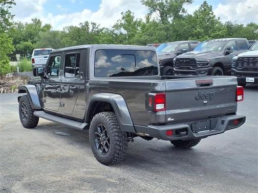 2025 Jeep Gladiator Sport