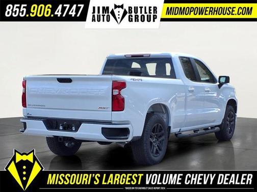 Summit White 2026 Chevrolet Silverado 1500 RST