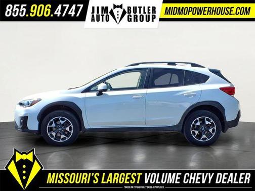 Crystal White Pearl 2019 Subaru Crosstrek 2.0i Premium