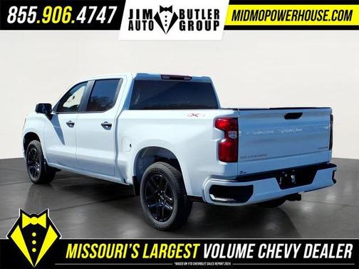 Summit White 2026 Chevrolet Silverado 1500 Custom