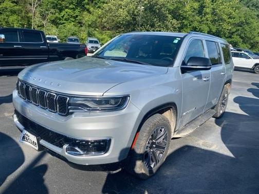 2023 Jeep Wagoneer Base