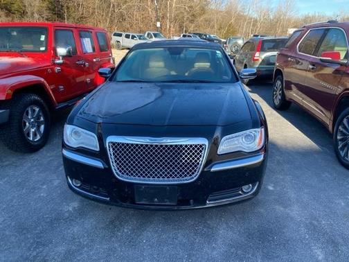 2012 Chrysler 300C Base