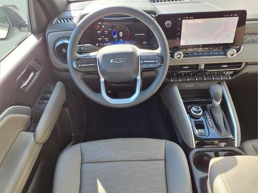 Summit White 2026 Chevrolet Colorado ZR2