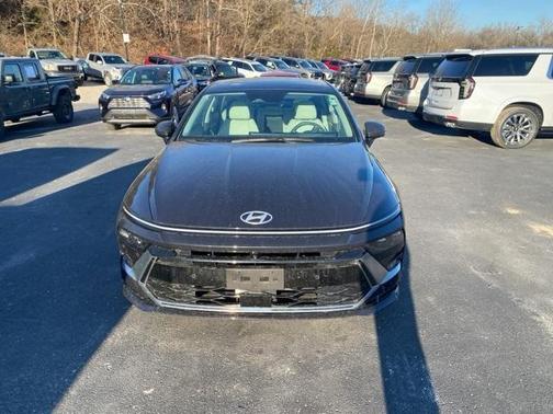 2024 Hyundai SONATA Hybrid Limited