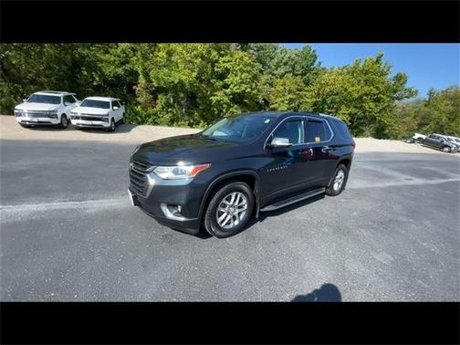 2018 Chevrolet Traverse LT Cloth