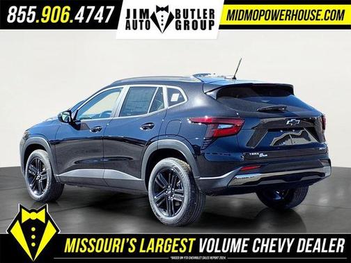 Mosaic Black Metallic 2026 Chevrolet Trax ACTIV