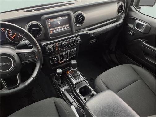 2022 Jeep Gladiator Sport