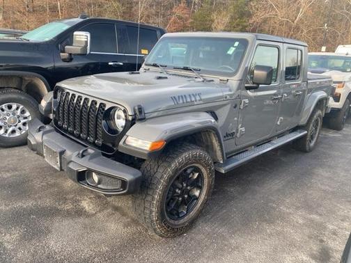 2022 Jeep Gladiator Sport